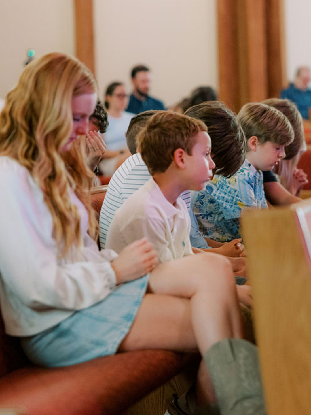 youth praying